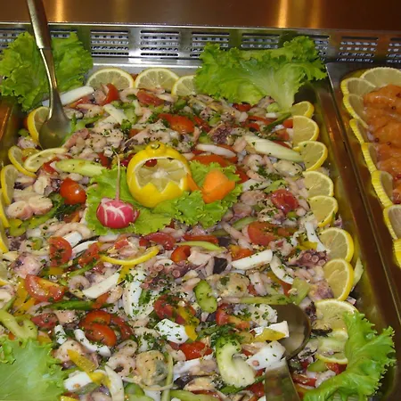 Отель Amburgo Бибионе