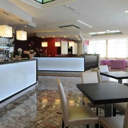 Amburgo 3* Бибионе