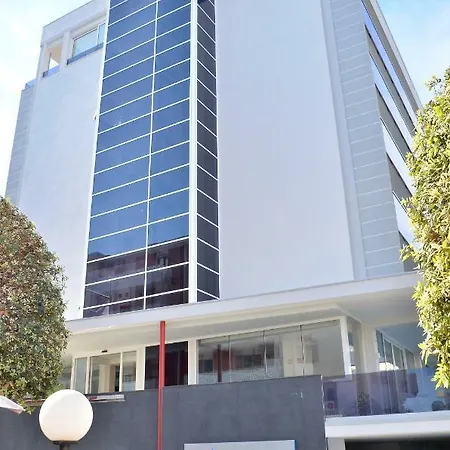 Отель Amburgo 3*